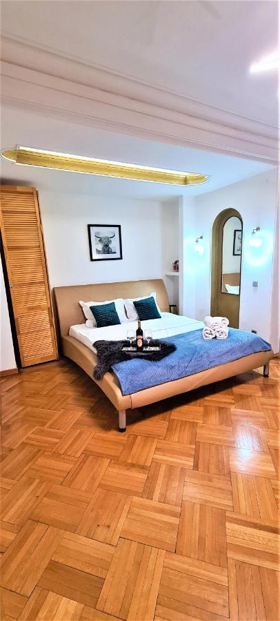 Central Arghezi Art Deco Apartment Piata Universitatii Bucharest Exterior photo
